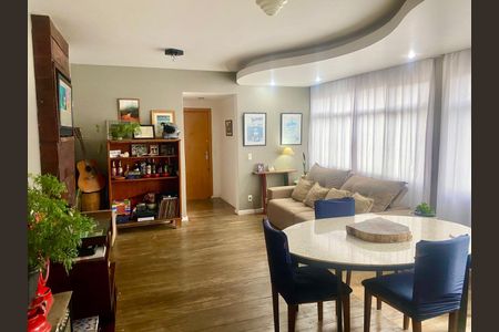 Apartamento à venda com 105m², 3 quartos e 2 vagasSala