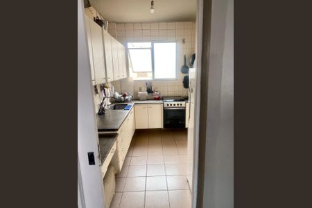 Apartamento à venda com 105m², 3 quartos e 2 vagasCozinha