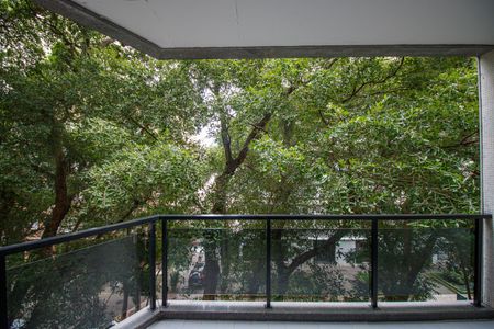 Apartamento à venda com 140m², 3 quartos e 2 vagasQuarto Suite Varanda