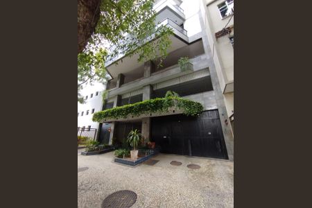 Apartamento à venda com 140m², 3 quartos e 2 vagasFachada