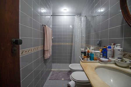 Apartamento à venda com 140m², 3 quartos e 2 vagasBanheiro Suite