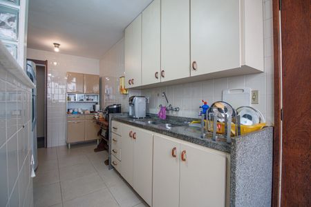 Apartamento à venda com 140m², 3 quartos e 2 vagasCozinha