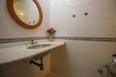 Apartamento à venda com 140m², 3 quartos e 2 vagasBanheiro Social