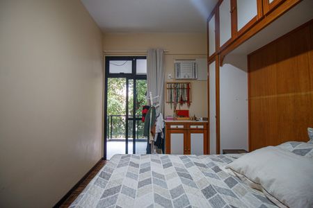 Apartamento à venda com 140m², 3 quartos e 2 vagasQuarto Suite