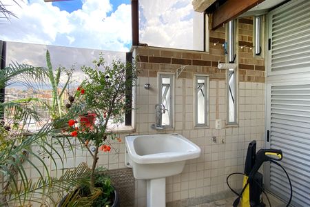 Apartamento à venda com 140m², 4 quartos e 1 vagaÁrea de Serviço