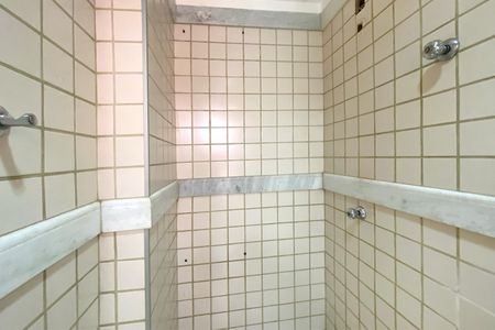 Apartamento à venda com 140m², 4 quartos e 1 vagaBanheiro da Suíte 2