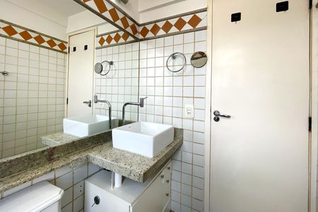 Apartamento à venda com 140m², 4 quartos e 1 vagaBanheiro