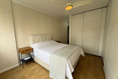 Apartamento à venda com 130m², 3 quartos e 2 vagasQuarto