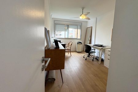 Apartamento à venda com 130m², 3 quartos e 2 vagasQuarto