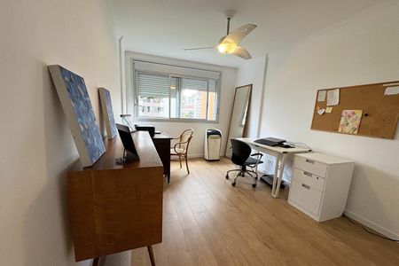 Apartamento à venda com 130m², 3 quartos e 2 vagasQuarto