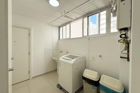 Apartamento à venda com 130m², 3 quartos e 2 vagasÁrea de serviço