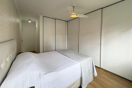 Apartamento à venda com 130m², 3 quartos e 2 vagasQuarto