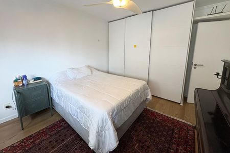 Apartamento à venda com 130m², 3 quartos e 2 vagasQuarto