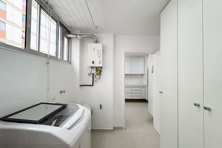 Apartamento à venda com 130m², 3 quartos e 2 vagasÁrea de serviço