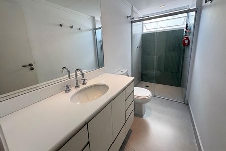 Apartamento à venda com 130m², 3 quartos e 2 vagasBanheiro
