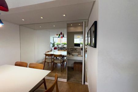 Apartamento à venda com 130m², 3 quartos e 2 vagasSala