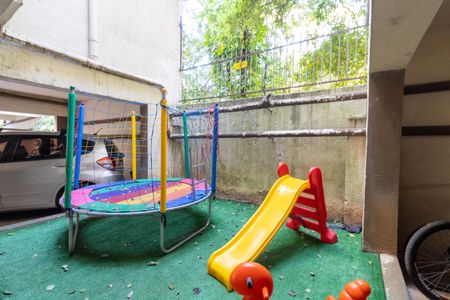 Apartamento para alugar com 76m², 2 quartos e 1 vagaÁrea comum - Playground