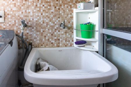 Apartamento à venda com 64m², 2 quartos e 1 vagaÁrea de Serviço