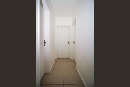 Corredor de apartamento para alugar com 2 quartos, 55m² em Partenon, Porto Alegre