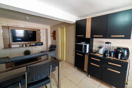 Casa à venda com 173m², 2 quartos e 1 vagaSala/Cozinha