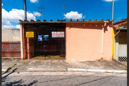 Casa à venda com 173m², 2 quartos e 1 vagaFachada