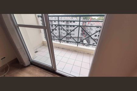 Apartamento à venda com 65m², 3 quartos e 1 vagaSacada