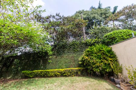 Casa de condomínio para alugar com 230m², 2 quartos e 1 vaga Casa de condomínio para alugar com 230m², 2 quartos e 1 vagaQuintal