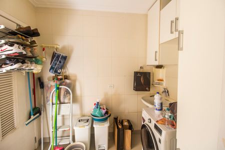 Casa de condomínio para alugar com 230m², 2 quartos e 1 vaga Casa de condomínio para alugar com 230m², 2 quartos e 1 vagaÁrea de Serviço