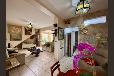 Sala de casa à venda com 6 quartos, 240m² em Cidade Monções, São Paulo