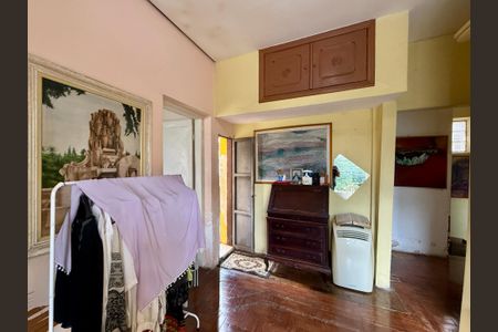 Casa à venda com 240m², 6 quartos e 3 vagasQuarto 5