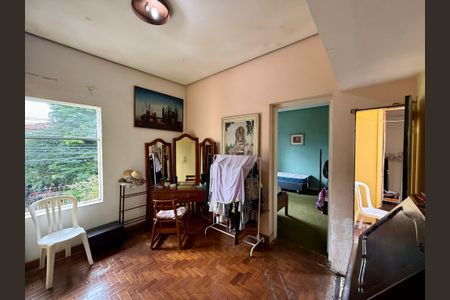 Casa à venda com 240m², 6 quartos e 3 vagasQuarto 5