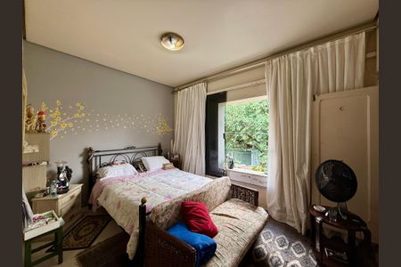 Casa à venda com 240m², 6 quartos e 3 vagasQuarto 1