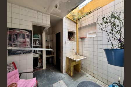 Casa à venda com 240m², 6 quartos e 3 vagasÁrea de Serviço