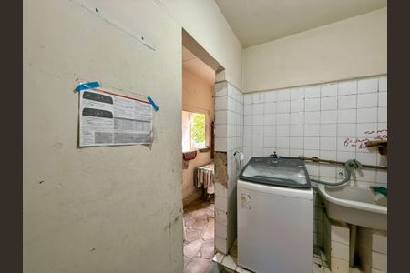 Casa à venda com 240m², 6 quartos e 3 vagasÁrea de Serviço