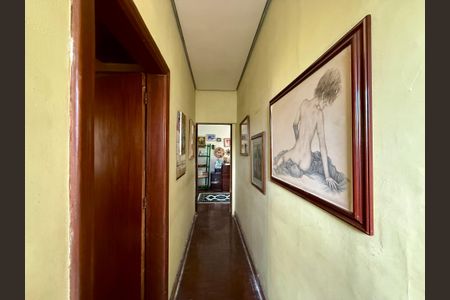 Casa à venda com 240m², 6 quartos e 3 vagasCorredor Quartos 