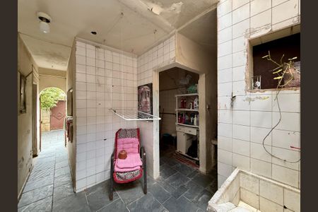 Casa à venda com 240m², 6 quartos e 3 vagasÁrea de Serviço
