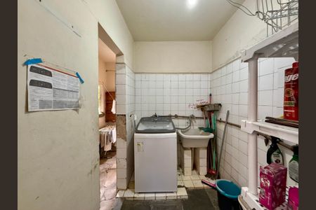 Casa à venda com 240m², 6 quartos e 3 vagasÁrea de Serviço
