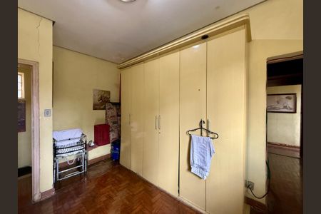 Casa à venda com 240m², 6 quartos e 3 vagasQuarto 4