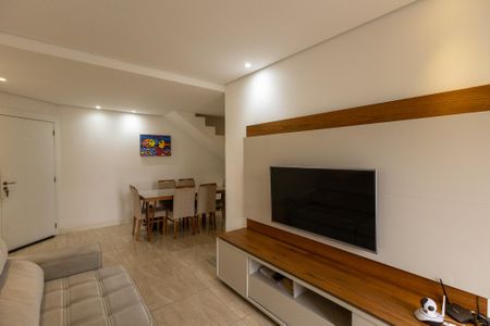 Casa de condomínio para alugar com 87m², 3 quartos e 2 vagas Casa de condomínio para alugar com 87m², 3 quartos e 2 vagasSala de estar