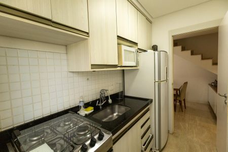 Casa de condomínio para alugar com 87m², 3 quartos e 2 vagas Casa de condomínio para alugar com 87m², 3 quartos e 2 vagasCozinha