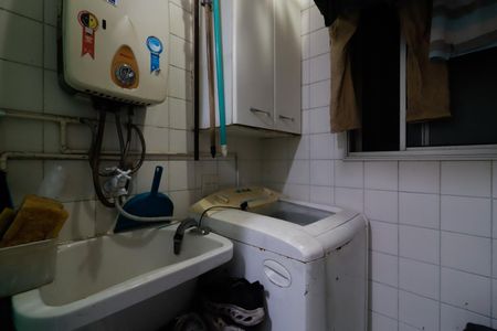 Apartamento à venda com 60m², 3 quartos e 1 vaga Apartamento à venda com 60m², 3 quartos e 1 vagaCozinha e Área de Serviço