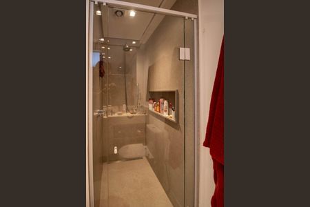 Apartamento à venda com 190m², 4 quartos e 3 vagasBanheiro Suíte 2