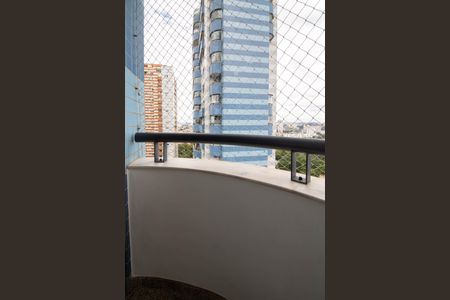 Apartamento à venda com 190m², 4 quartos e 3 vagasVaranda Suíte 3