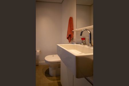 Apartamento à venda com 190m², 4 quartos e 3 vagasBanheiro da Suíte 1