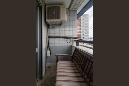 Apartamento à venda com 190m², 4 quartos e 3 vagasVaranda Suíte 1