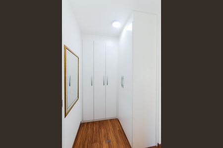 Apartamento para alugar com 87m², 3 quartos e 2 vagasQuarto 2 - Armários