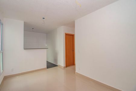 Sala de apartamento à venda com 2 quartos, 40m² em Chácara das Pedras, Porto Alegre