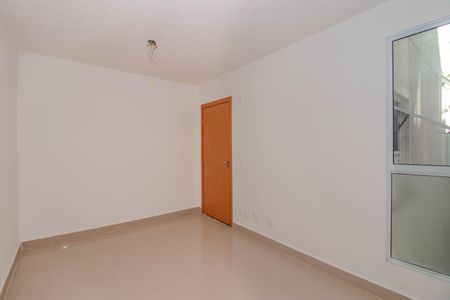 Sala de apartamento à venda com 2 quartos, 40m² em Chácara das Pedras, Porto Alegre