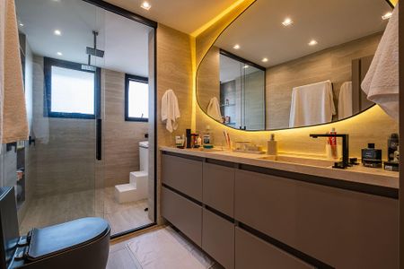 Apartamento à venda com 230m², 3 quartos e 3 vagasSuíte 1