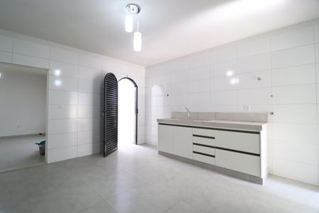 Casa para alugar com 350m², 4 quartos e 4 vagasCozinha